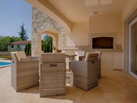 Villa avec piscine privée 40 m² à Pinezići : photo 12
