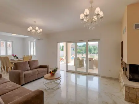 Villa avec piscine privée 40 m² à Pinezići : photo 25