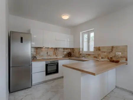 Villa avec piscine privée 40 m² à Pinezići : photo 26