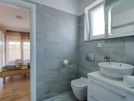Villa avec piscine privée 40 m² à Pinezići : photo 45