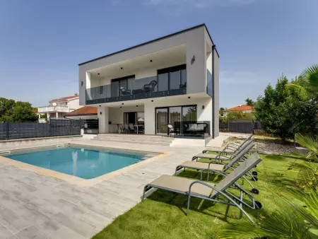 Villa 4 chambres avec piscine à 600 m de la plage, Krk : photo 4