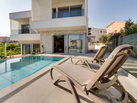 Villa Smokva 2, maison neuve à Krk avec piscine : photo 2