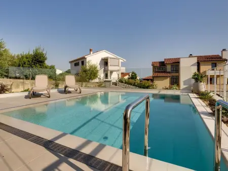Villa Smokva 2, maison neuve à Krk avec piscine : photo 5