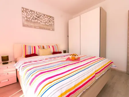 Maison Pink à Krk : 3 chambres, piscine privée : photo 8