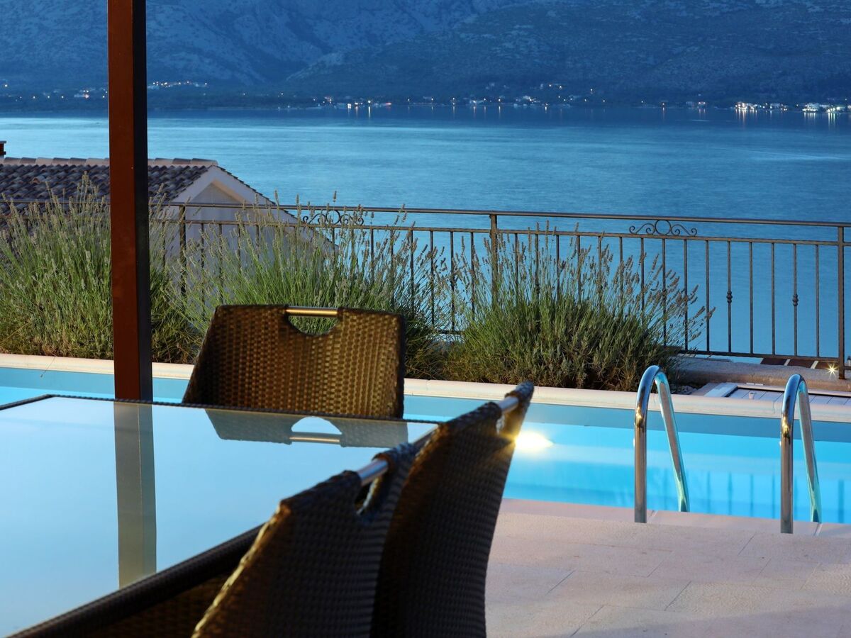 Villa moderne Vinjerac, piscine et vue mer panoramique - Photo 5