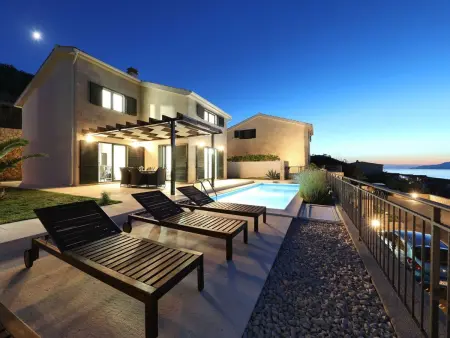 Villa moderne Vinjerac, piscine et vue mer panoramique