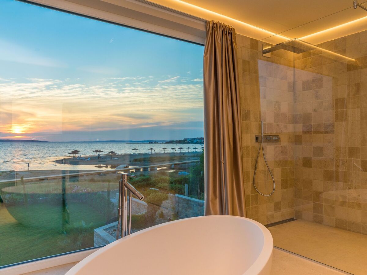 Four Seasons Ljubac – Maison de luxe pieds dans l'eau - Photo 15