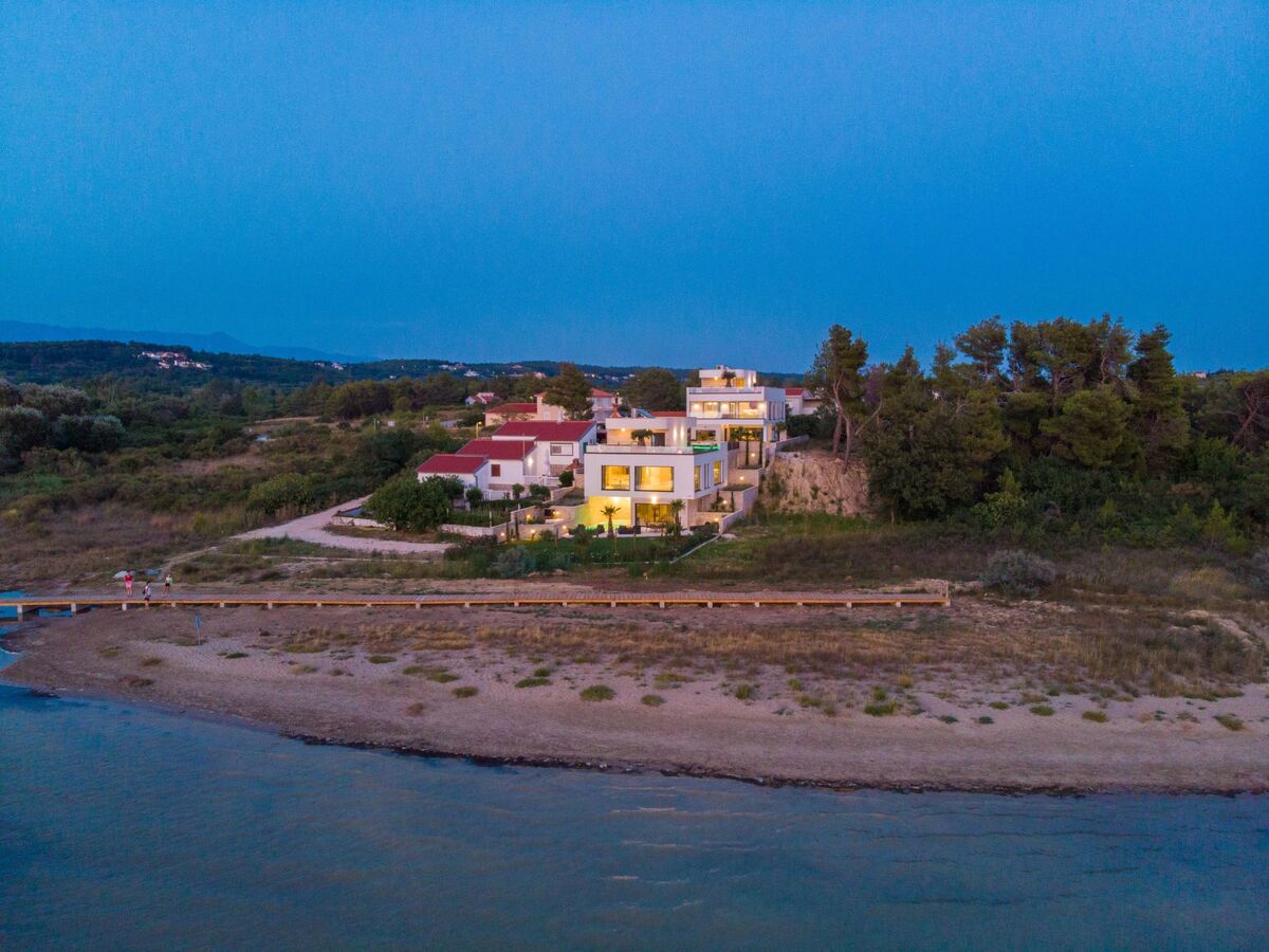 Four Seasons Ljubac – Maison de luxe pieds dans l'eau - Photo 29