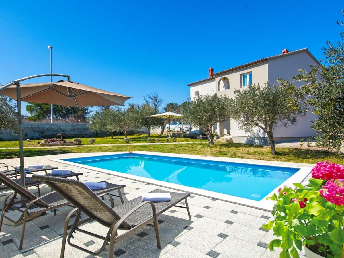 Villa Dika Nin – 14 personnes, piscine privée - Photo 1
