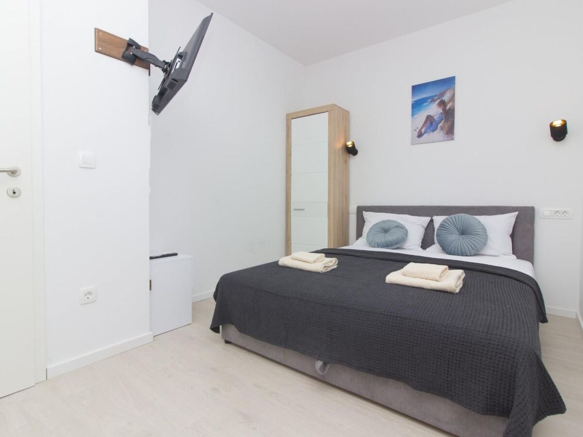 Maison Sandra avec piscine chauffée privée à Privlaka - Photo 13