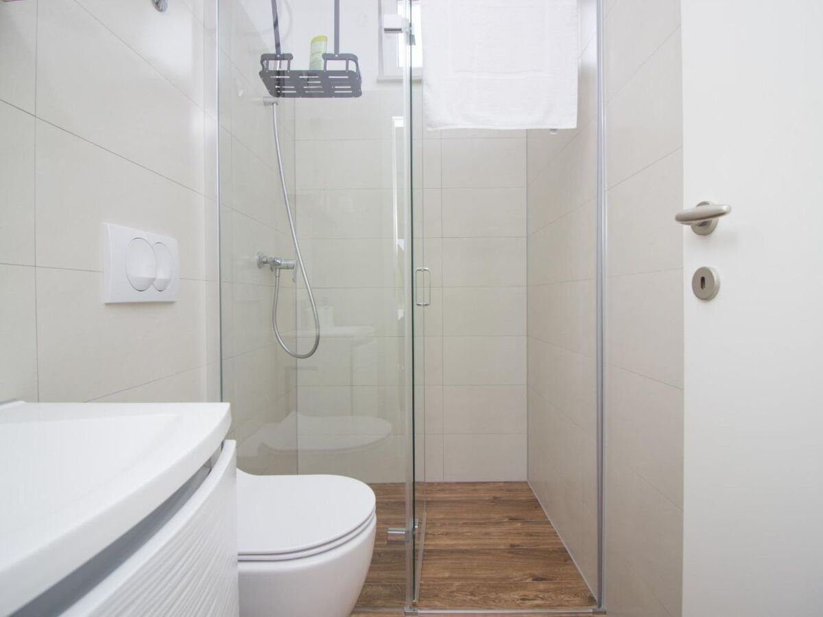 Maison Sandra avec piscine chauffée privée à Privlaka - Photo 18