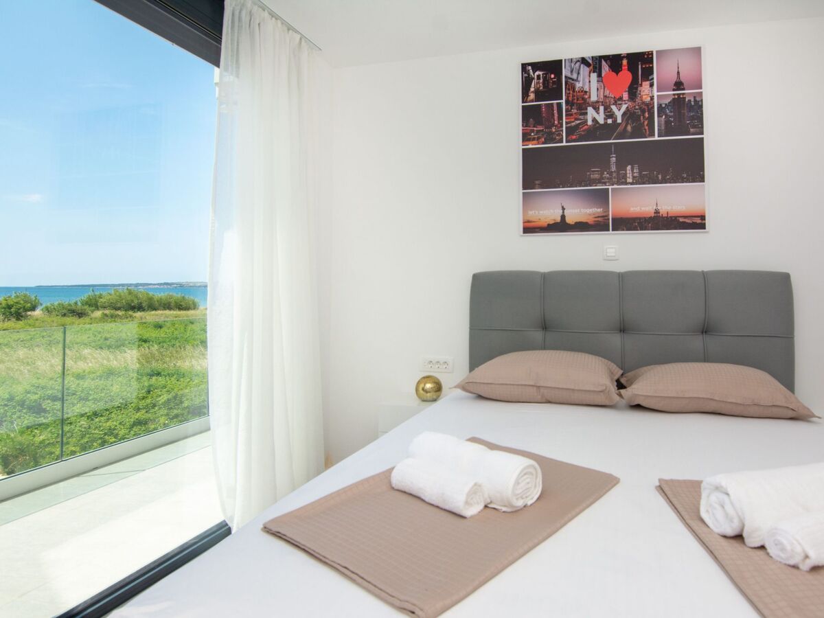 Villa Nika – Maison 4 chambres vue mer à Privlaka - Photo 1
