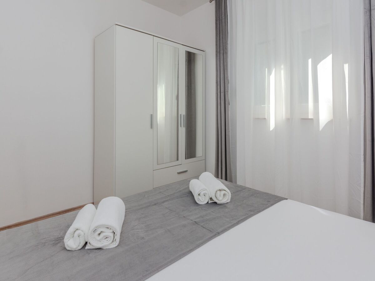 Maison Ella à Privlaka - Piscine chauffée et plage à 260 m - Photo 9