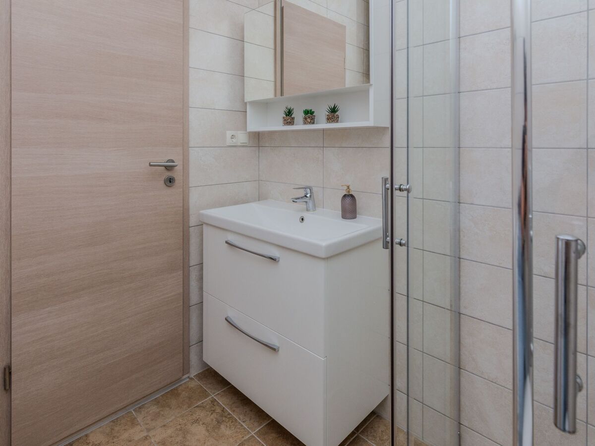 Maison Ella à Privlaka - Piscine chauffée et plage à 260 m - Photo 11