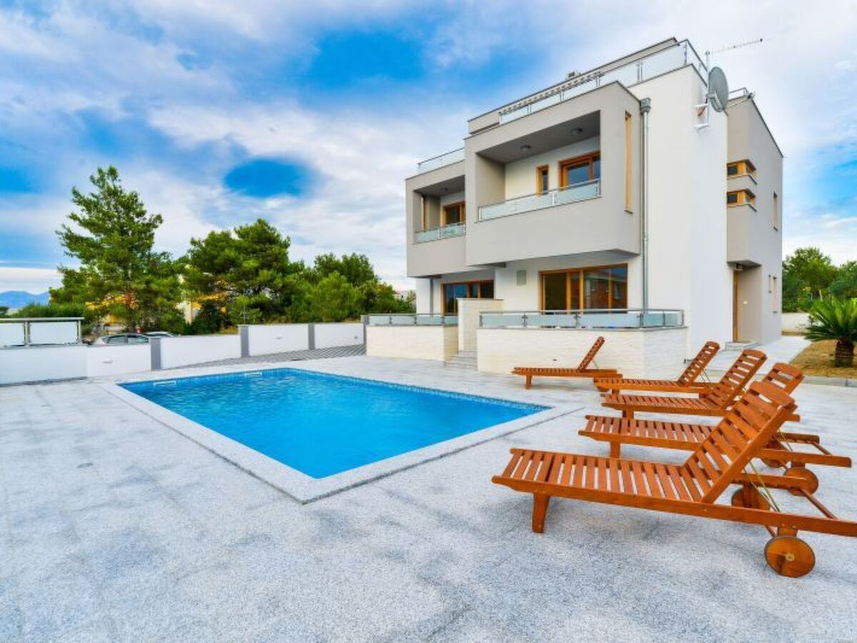 Vila Megy – Maison 10 pers, piscine privée à 50 m de la mer - Photo 2