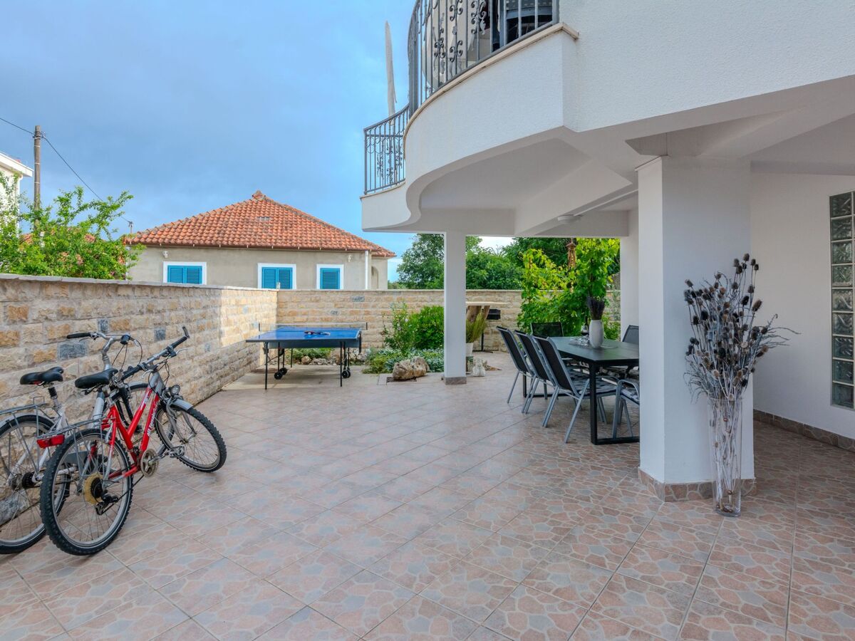 Maison Lucic : 2 appartements, 3 chambres à Zaton - Photo 2