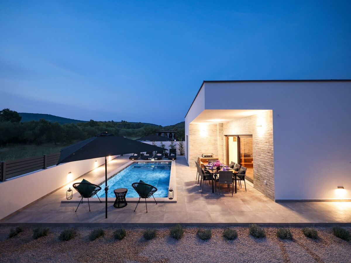 Villain Turanj – Maison 8 pers. avec piscine chauffée - Photo 2