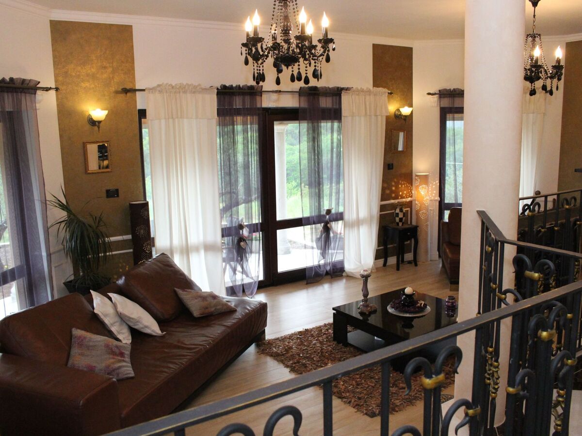 Maison 4 chambres avec piscine privée chauffée à Bilice - Photo 17