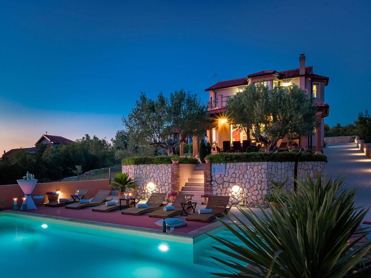 Maison 4 chambres avec piscine privée chauffée à Bilice - Photo 41