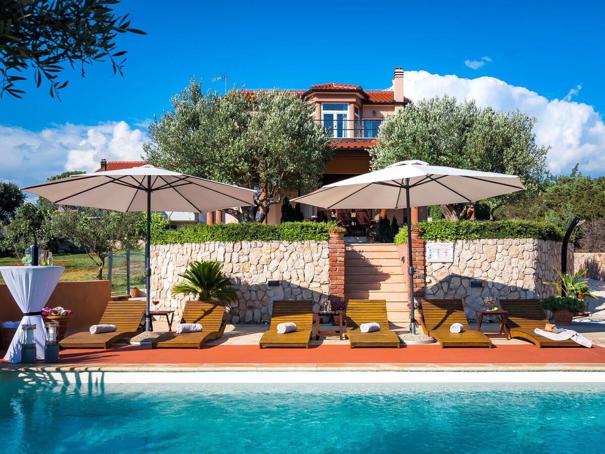 Maison 4 chambres avec piscine privée chauffée à Bilice - Photo 55