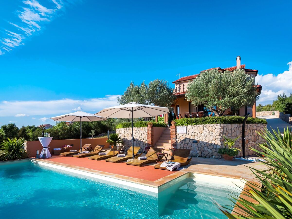 Maison 4 chambres avec piscine privée chauffée à Bilice - Photo 57