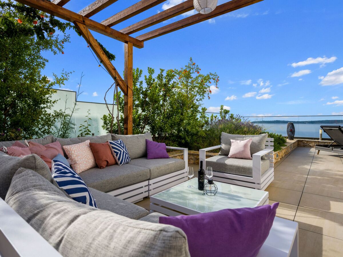 Maison Plava Voda – 4 chambres, piscine chauffée et plage privée - Photo 3