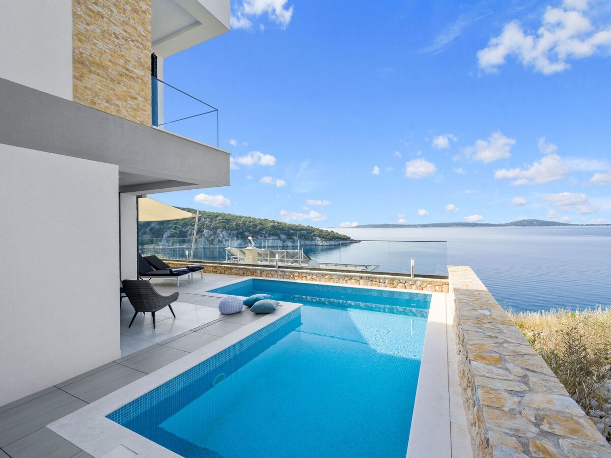 Maison Plava Voda – 4 chambres, piscine chauffée et plage privée - Photo 5