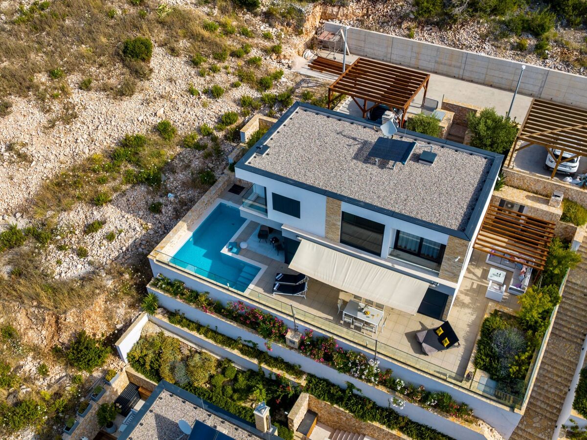Maison Plava Voda – 4 chambres, piscine chauffée et plage privée - Photo 32