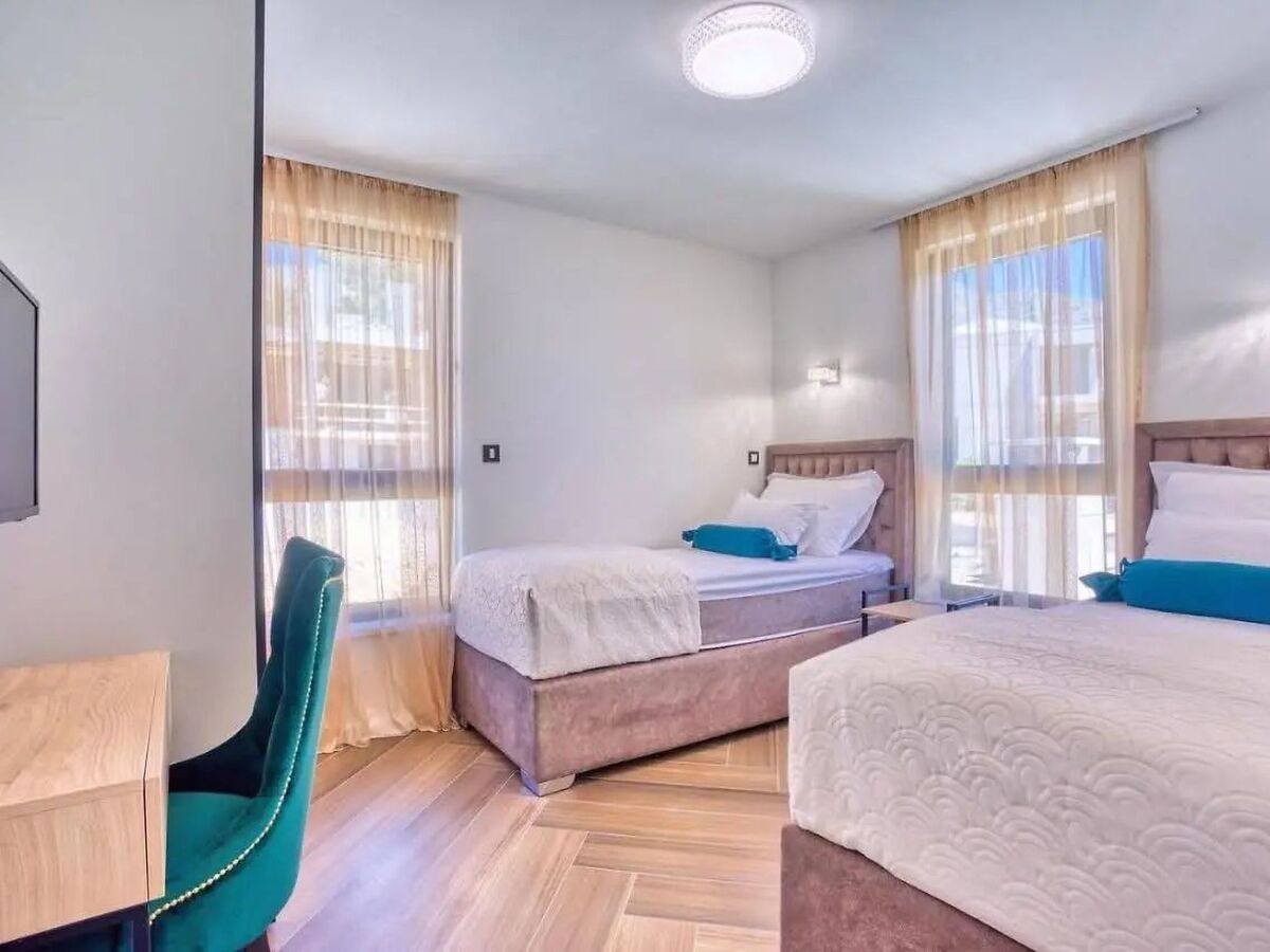 Villa 250m² avec piscine chauffée et sauna à Podstrana - Photo 25