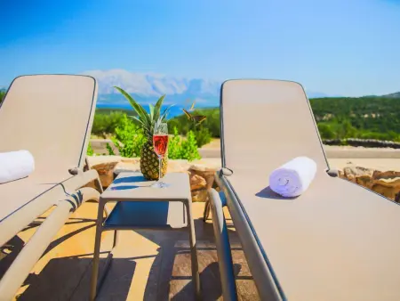 Deux maisons Dalmates avec piscine à Pučišća : photo 6