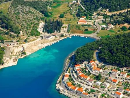 Deux maisons Dalmates avec piscine à Pučišća : photo 29