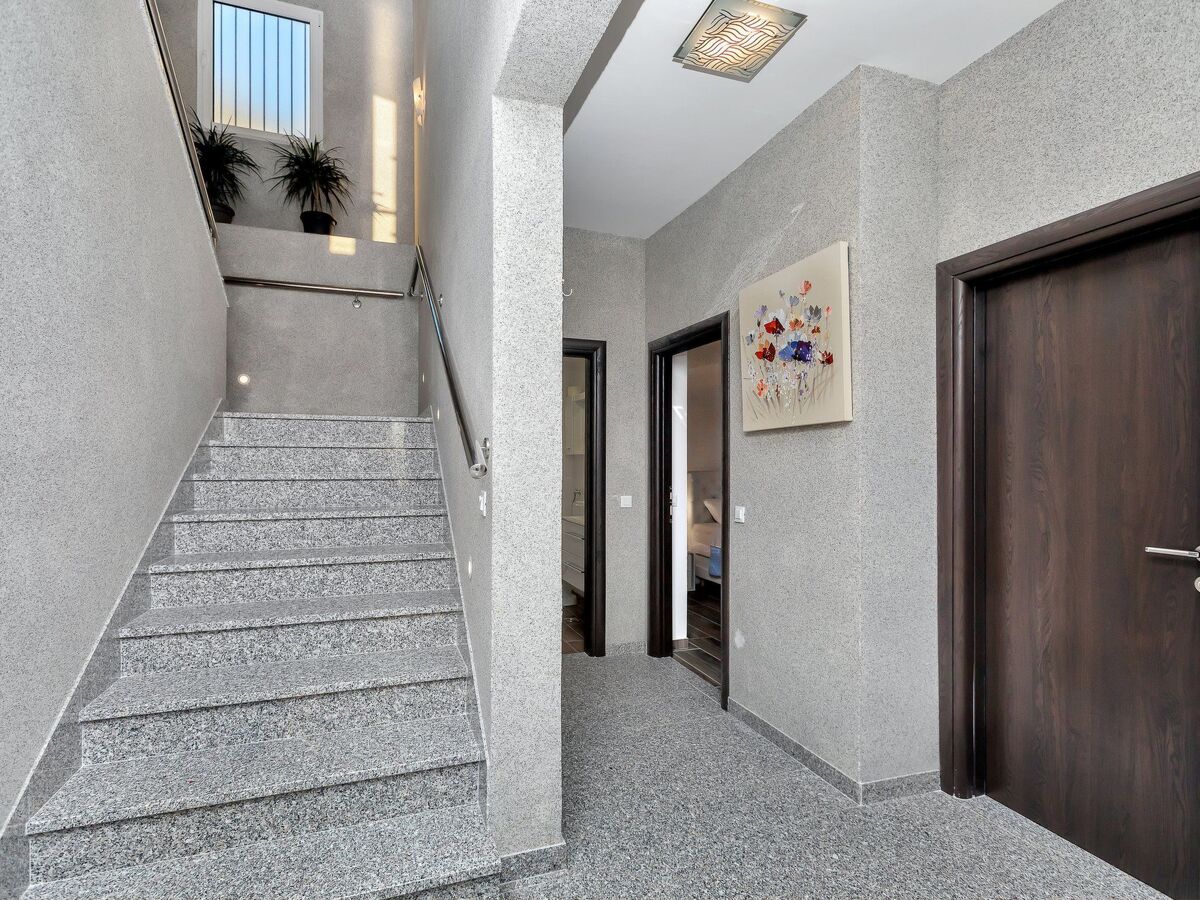 Villa Infinite à Makarska, piscine privée et vue mer - Photo 13