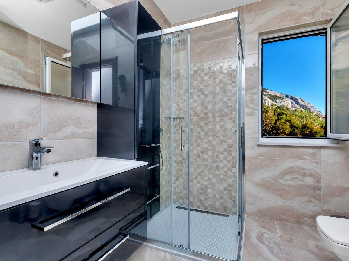 Villa Infinite à Makarska, piscine privée et vue mer - Photo 28