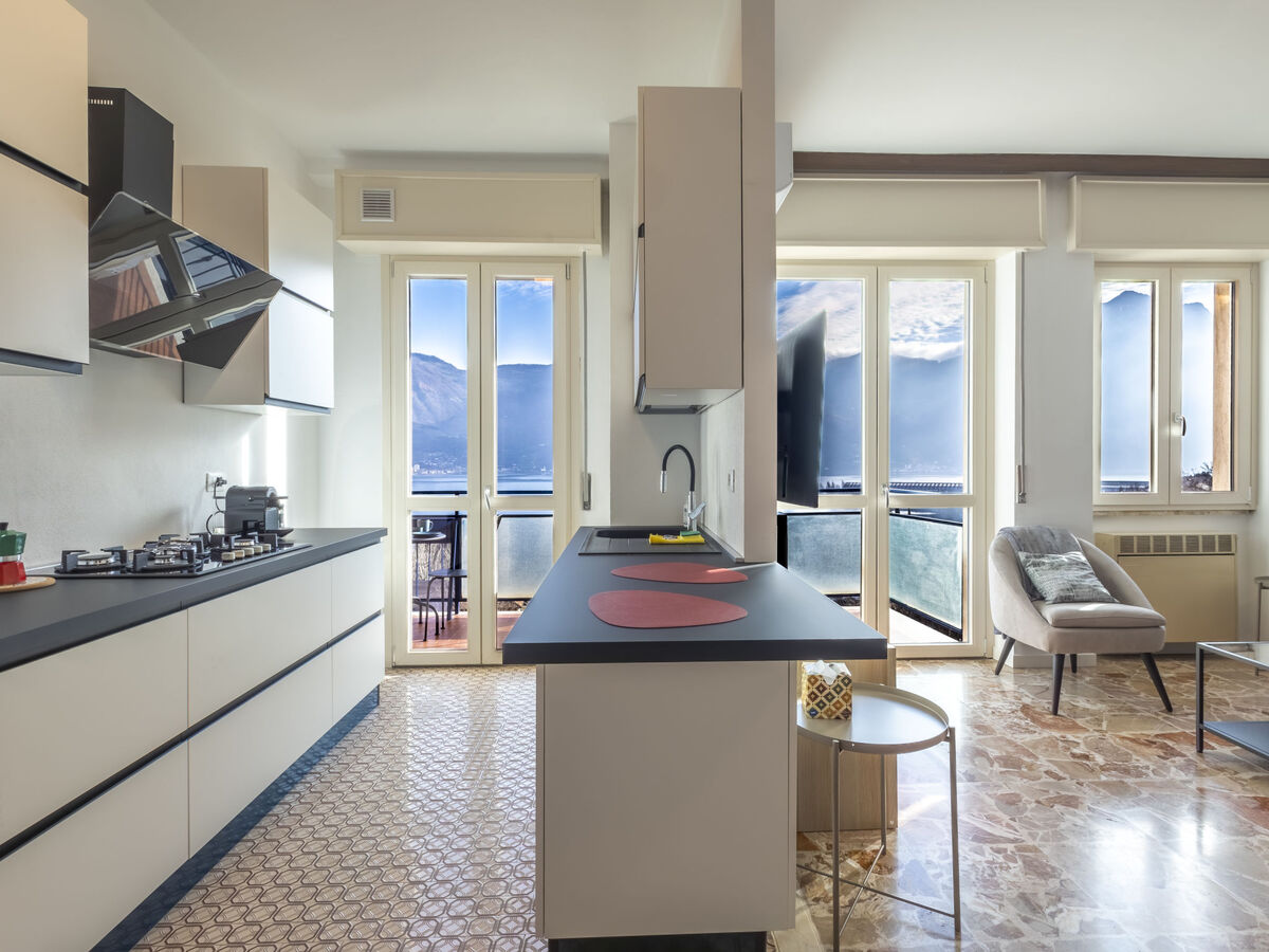 Lovere Balcony View – Apt 3p avec vue lac - Photo 4