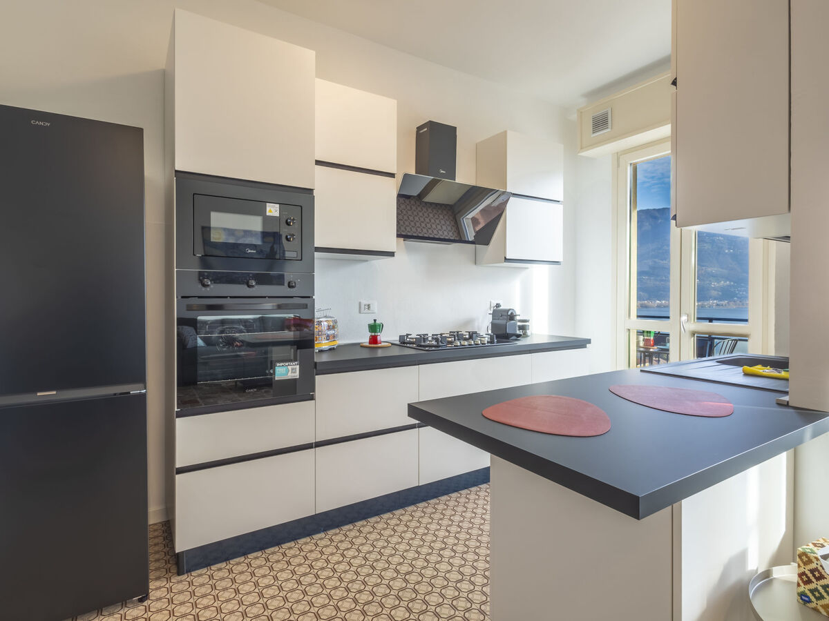 Lovere Balcony View – Apt 3p avec vue lac - Photo 8