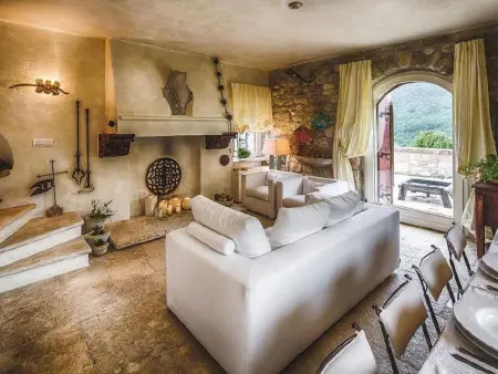 La Roccaccia - Maison historique 9 pers à Montefortino : photo 3