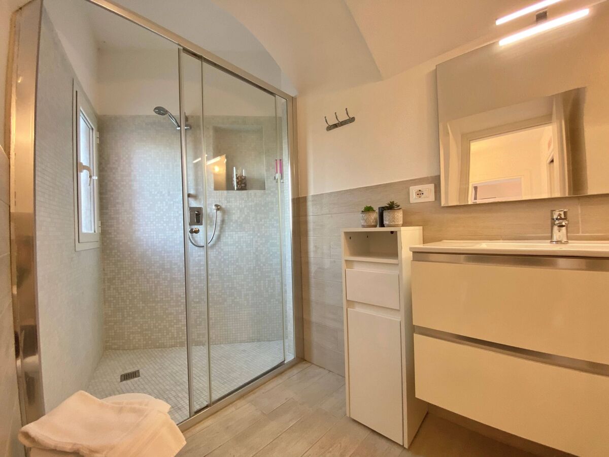 Casa Rosa Tre – Appartement 45m² vue montagne à Rapallo - Photo 7