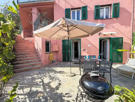 Location appartement à Rapallo, Casa Rosa Tre, 45 Quadratmeter Wohnung und Parkplatz