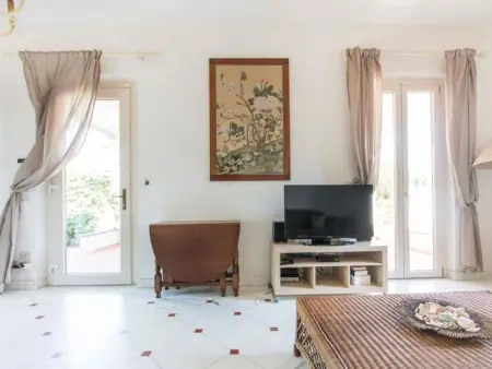 Villa Rita – Maison rénovée avec jardin à Forte dei Marmi : photo 13