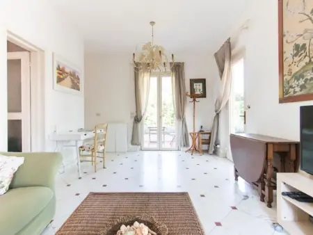 Villa Rita – Maison rénovée avec jardin à Forte dei Marmi : photo 14