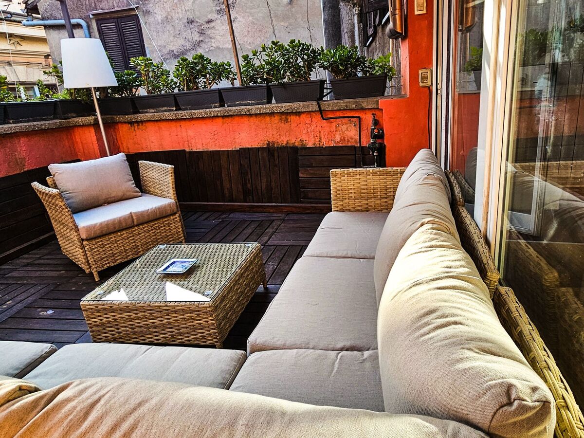 Appartement penthouse avec terrasse, centre historique Rome - Photo 9