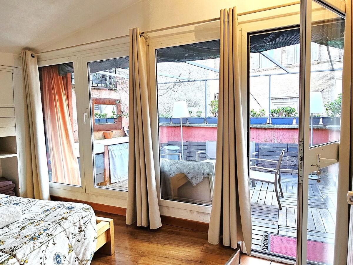 Appartement penthouse avec terrasse, centre historique Rome - Photo 29