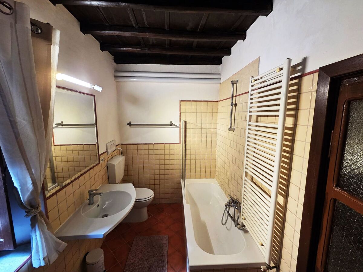 Appartement Vicolo del Borgo, cœur historique de Viterbe - Photo 13