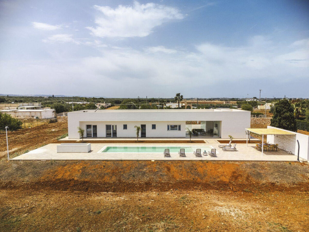 Villa Donnosanto, piscine débordement à 1,5 km plage - Photo 1
