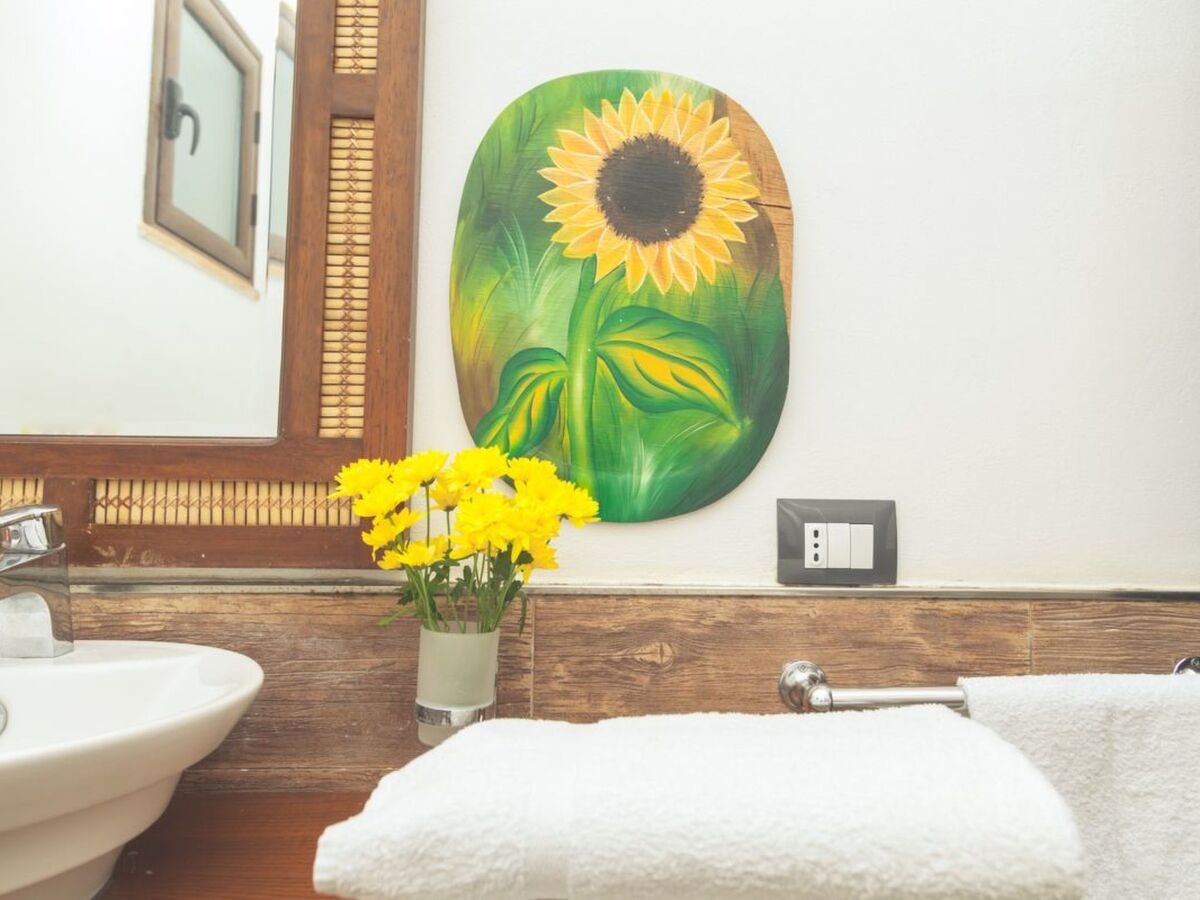 Appartement Giallo, piscine à débordement et vue mer - Photo 9