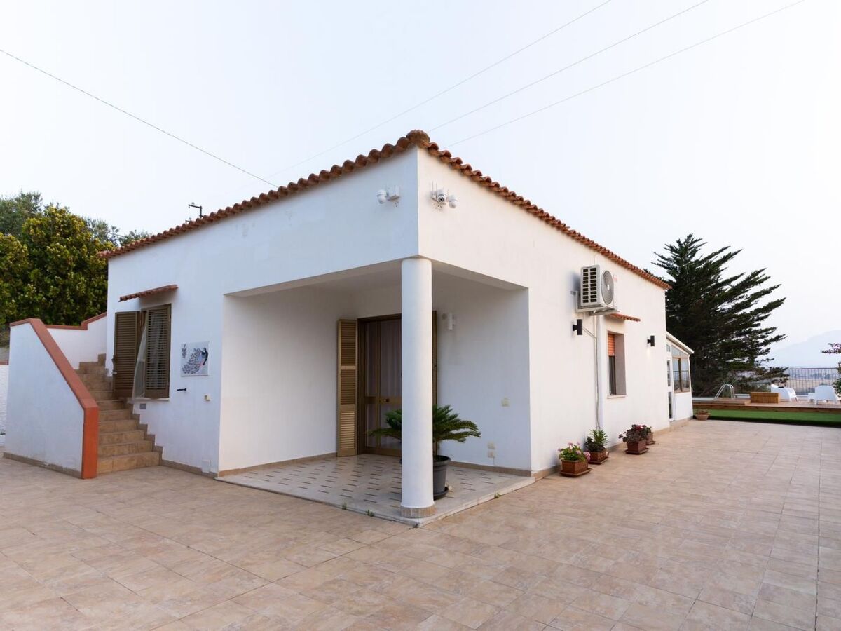 Villa avec piscine privée à Balestrate, 1 km de la plage - Photo 4