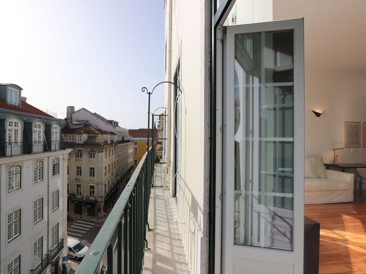 The Love Box – Design contemporain, balcon Baixa - Photo 2