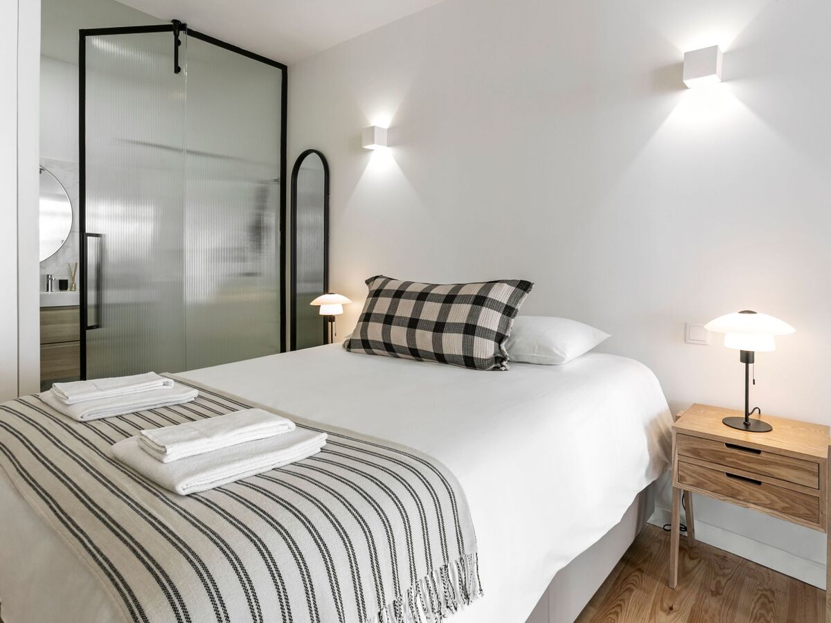 The Love Box – Design contemporain, balcon Baixa - Photo 4