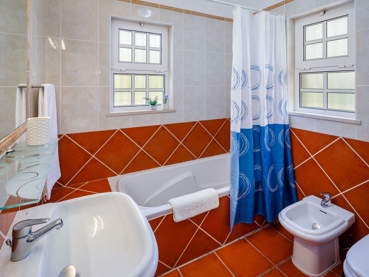 Maison Zunge 3 – 5 chambres, piscine chauffée à Albufeira - Photo 16