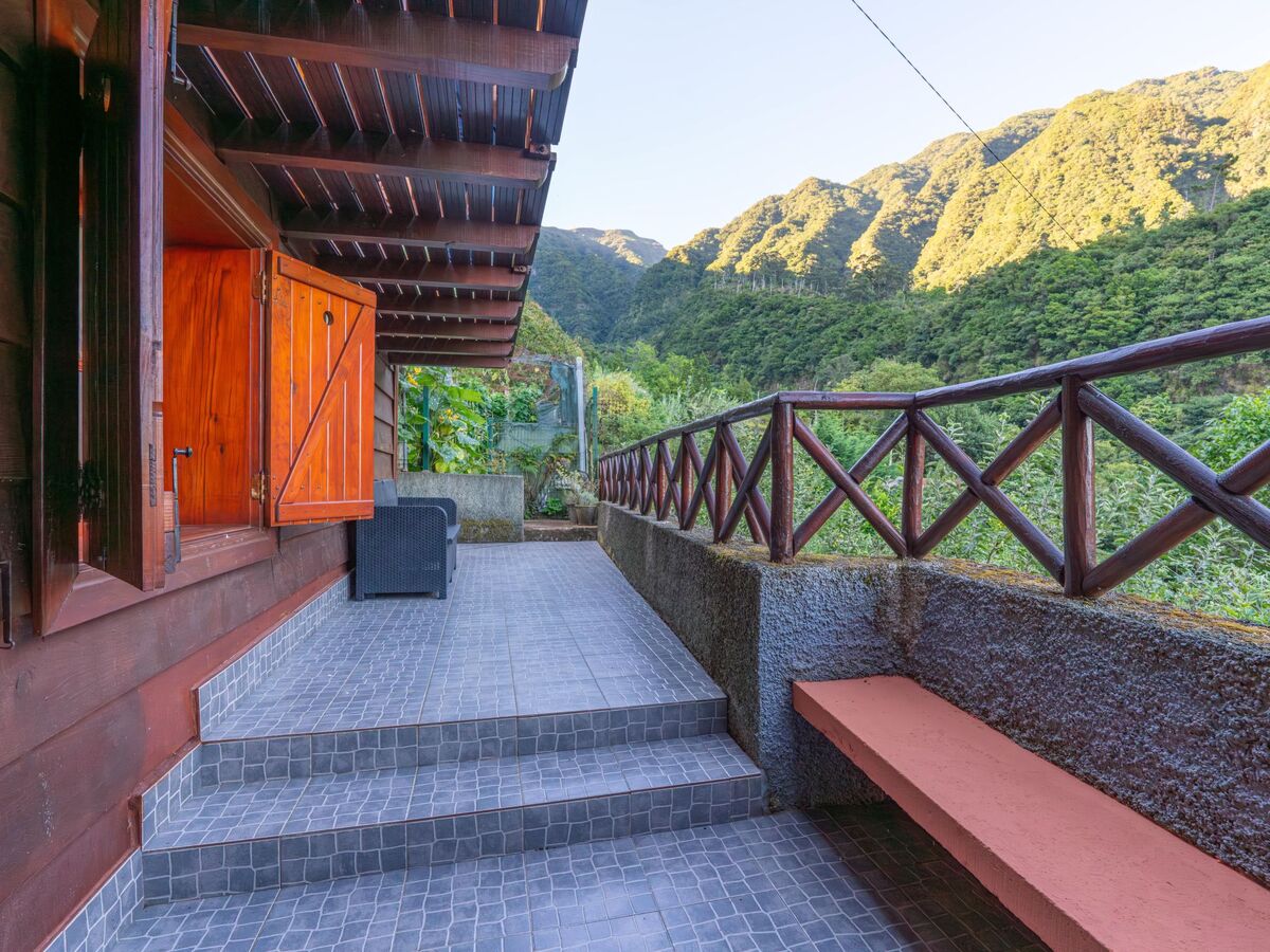 Maison bois en montagne à Ponta Delgada, Madeira - Photo 7